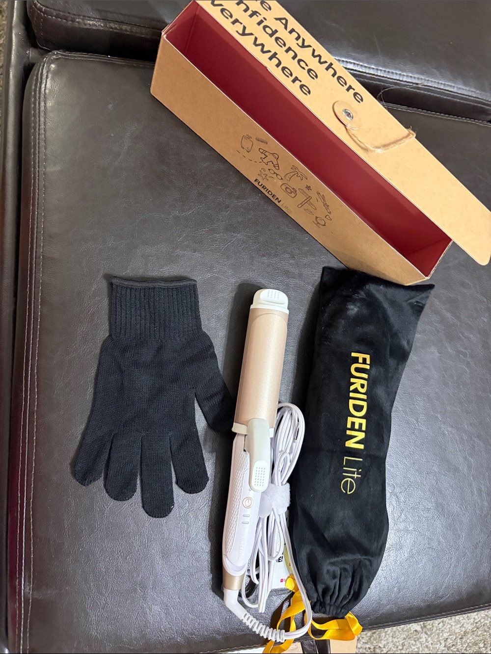 Furiden Lite Women's Hair Curler in Gold and White with Heat-Resistant Glove